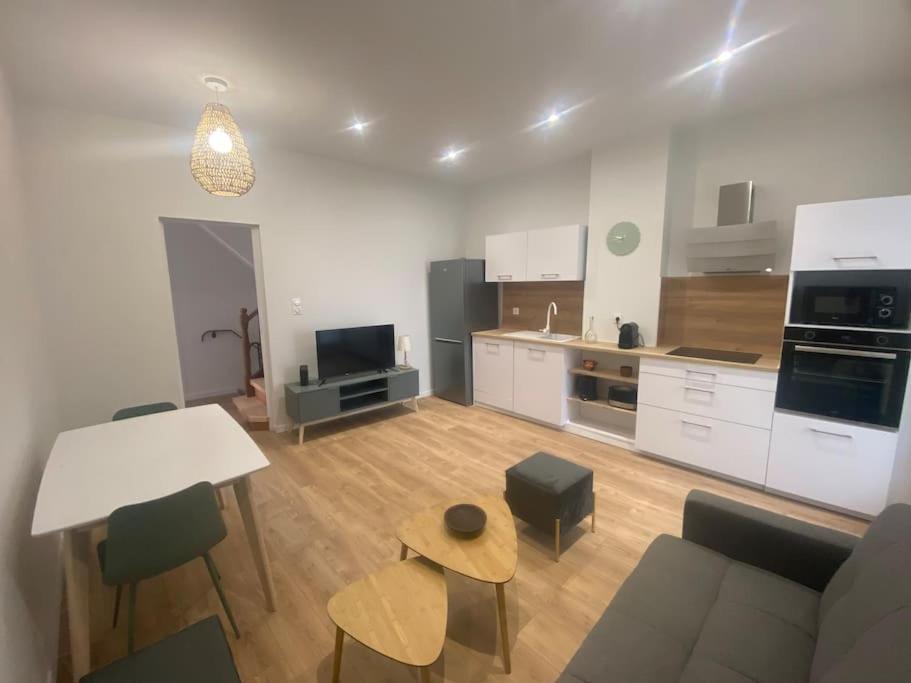 Apartamento Le Paisiblement Votre 2 Ch, Terrasse, Clim, Park Montauban Exterior foto