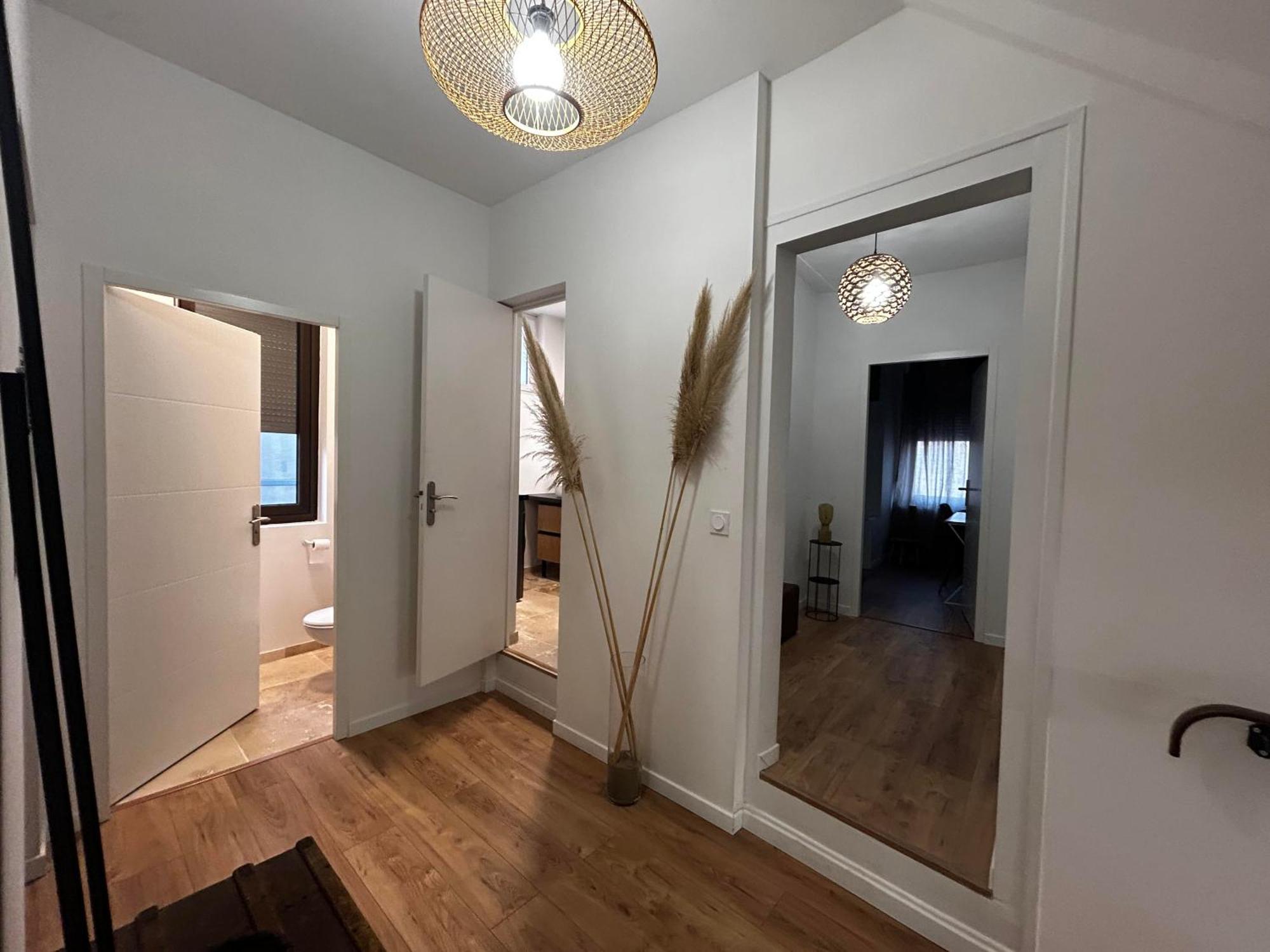 Apartamento Le Paisiblement Votre 2 Ch, Terrasse, Clim, Park Montauban Exterior foto